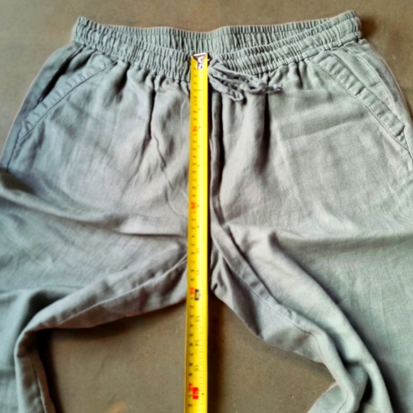 Northern Reflections Linen Blend Sage Green Capris - Picture 4 of 7